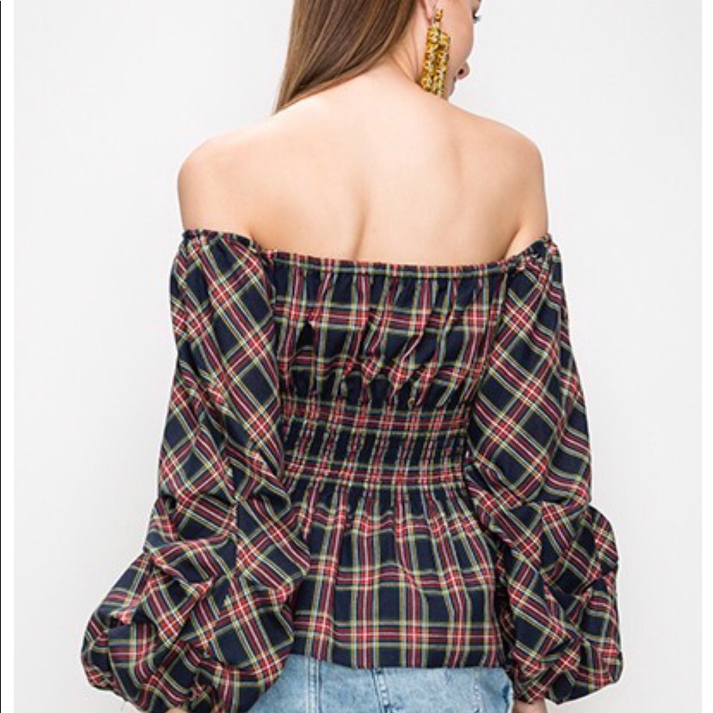 Perfect plaid Off shoulder top